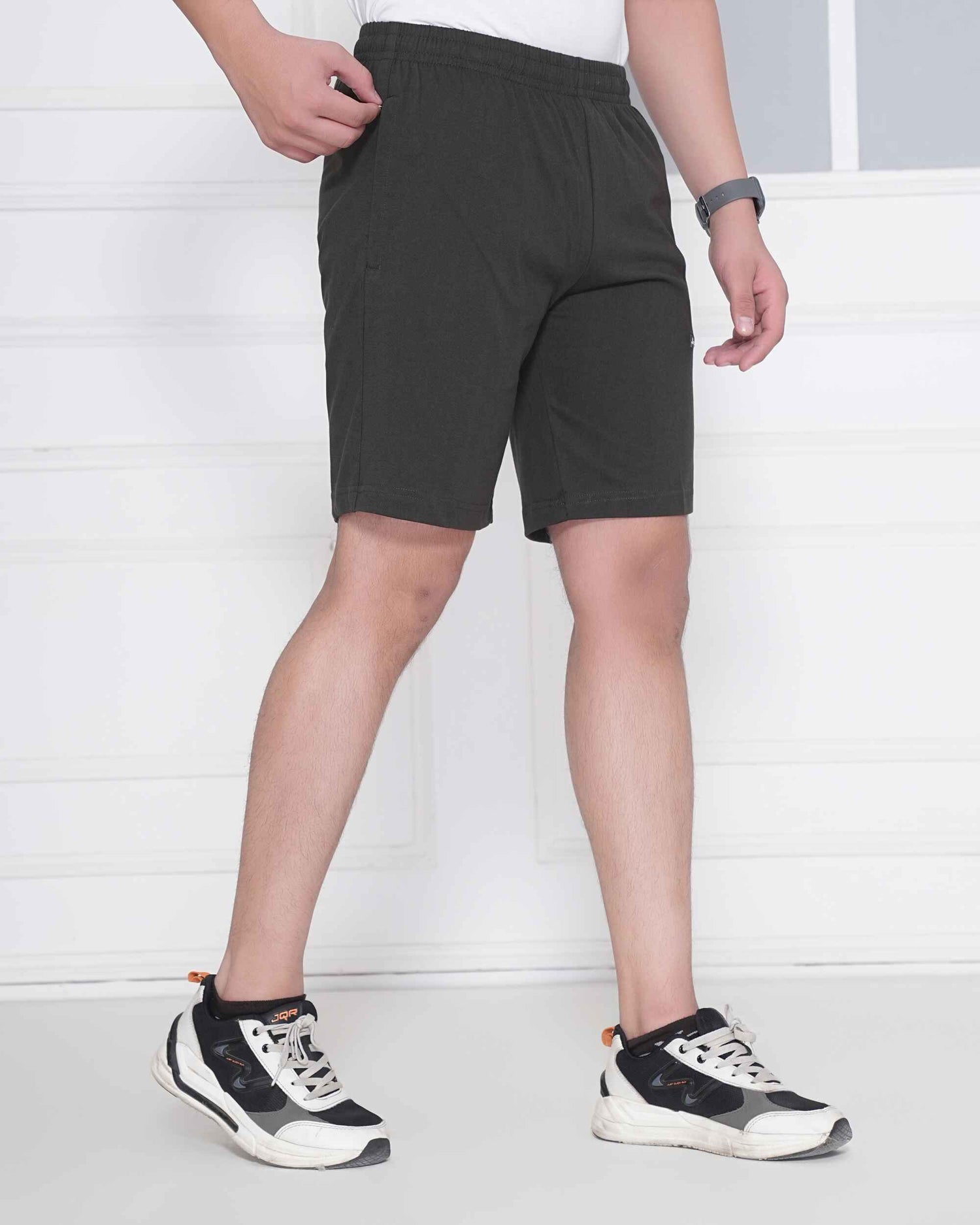 Essential Solid Bermuda Shorts Minimal Style & Comfort - 102