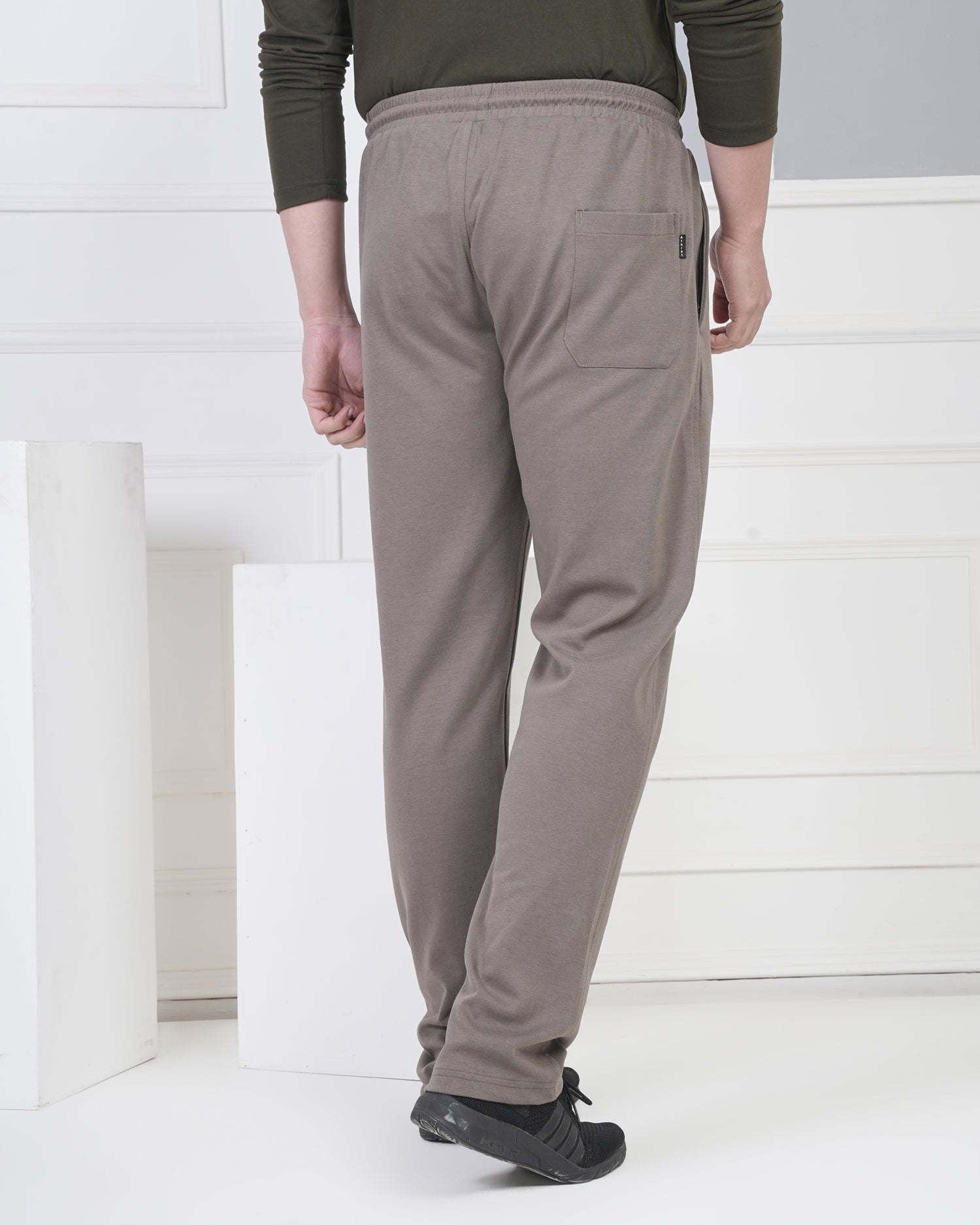 Men’s Relaxed Fit Self-Pattern Track Pants – Minimal Design with Zip Pockets -695